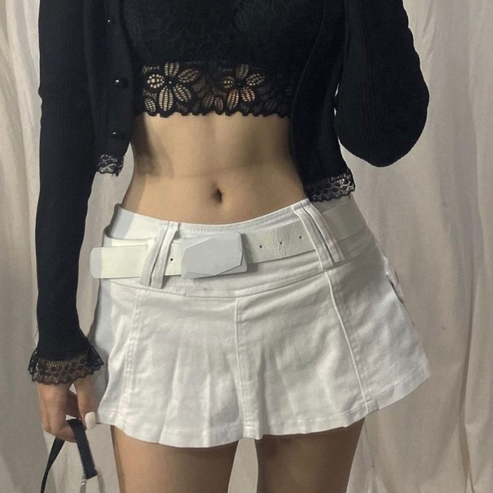 NEW low waisted mini denim skirt